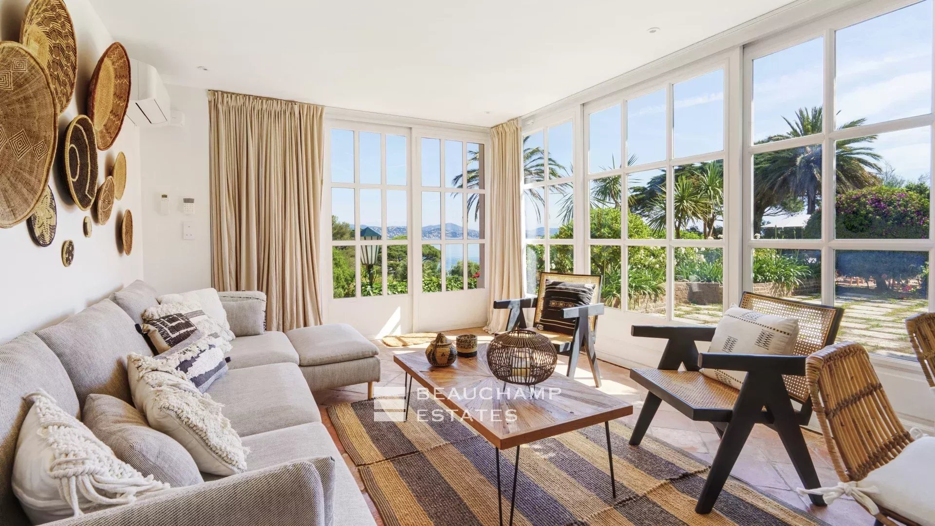 Exceptional Bastide for Rent – Private Domain of Les Graniers in the heart of Saint-Tropez Exceptional Bastide for Rent – Private Domain of Les Graniers in the heart of Saint-Tropez