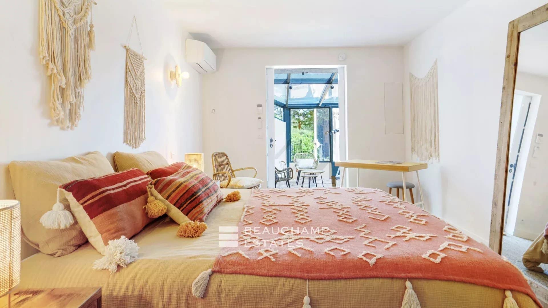 Exceptional Bastide for Rent – Private Domain of Les Graniers in the heart of Saint-Tropez Exceptional Bastide for Rent – Private Domain of Les Graniers in the heart of Saint-Tropez