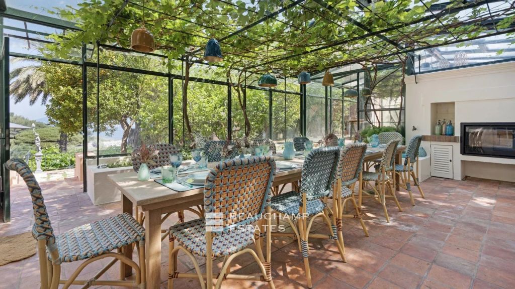 Exceptional Bastide for Rent – Private Domain of Les Graniers in the heart of Saint-Tropez