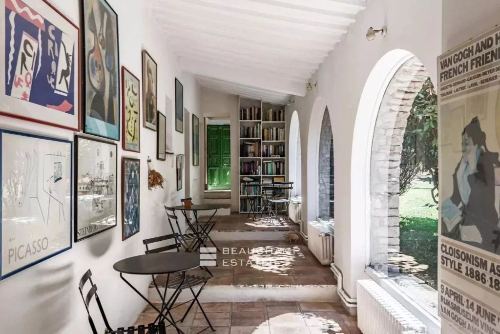 Exceptional character property – Charm, authenticity and serenity