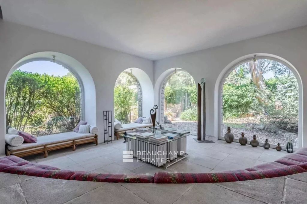 Exceptional character property – Charm, authenticity and serenity