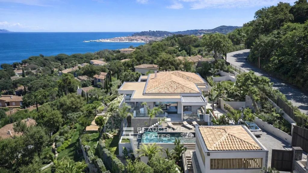 Exceptional contemporary villa set within a secure domain, enjoying panoramic views over the Saint-Tropez Bay.