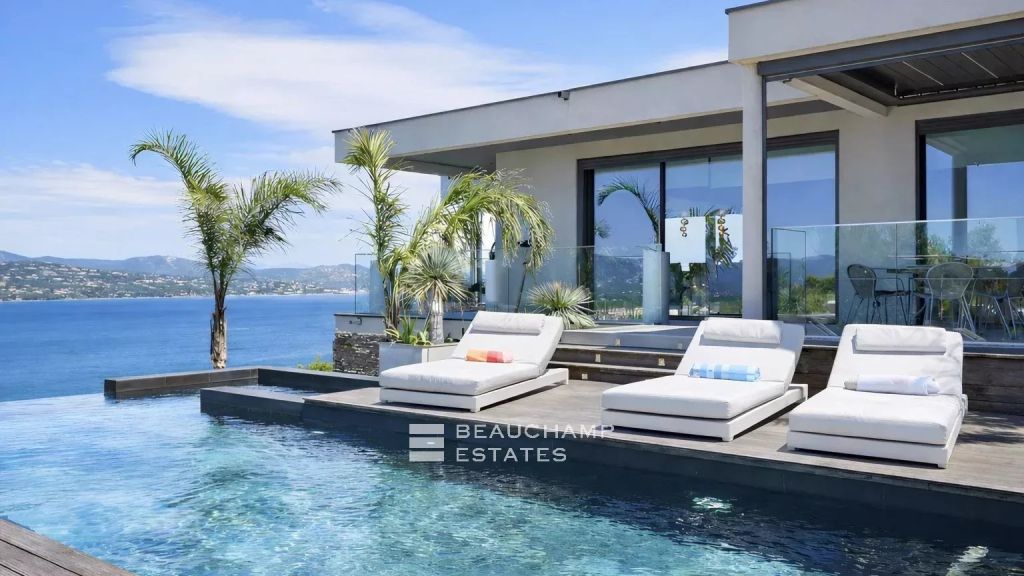 Exceptional contemporary villa set within a secure domain, enjoying panoramic views over the Saint-Tropez Bay.