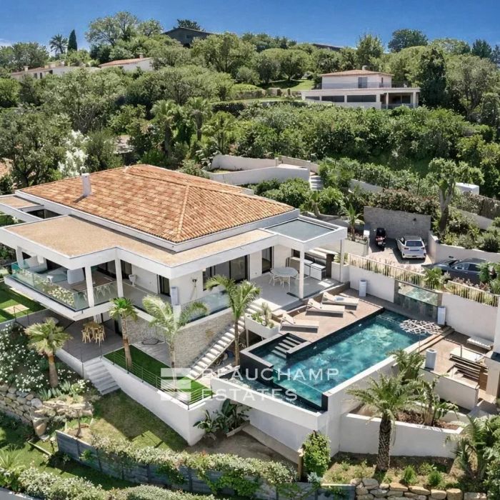 Exceptional contemporary villa set within a secure domain, enjoying panoramic views over the Saint-Tropez Bay.