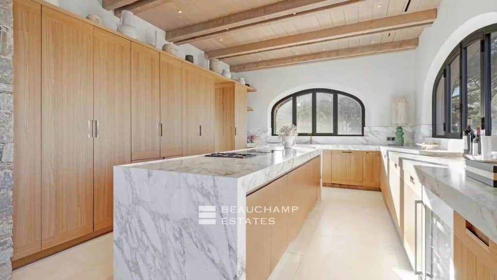 Exceptional luxury  domain in Saint-Tropez near the beach