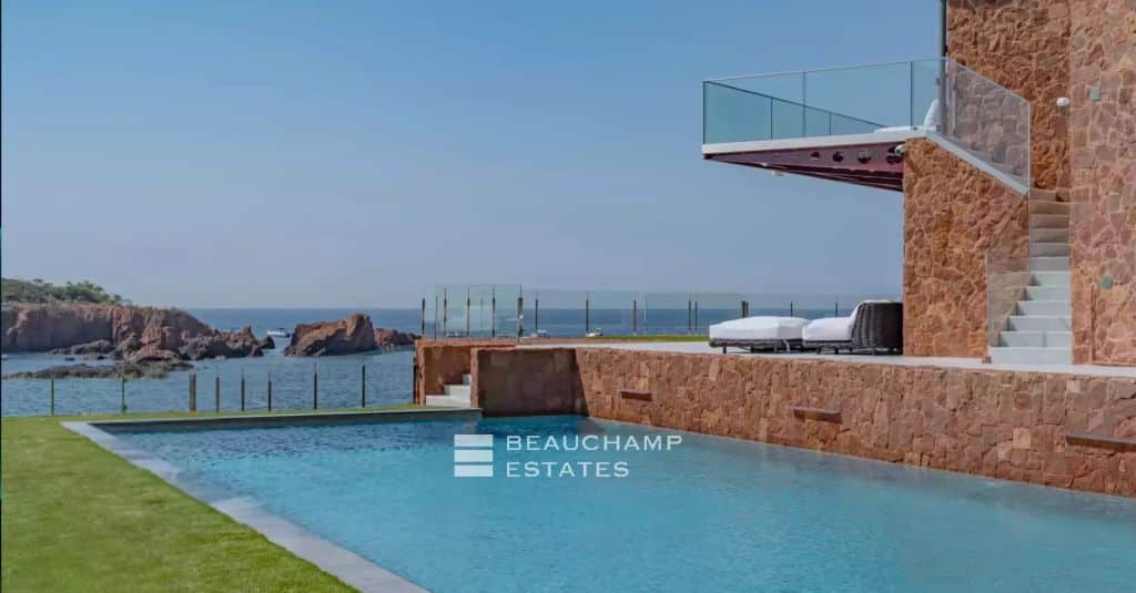 Exceptional new waterfront villa with ultra-luxury features