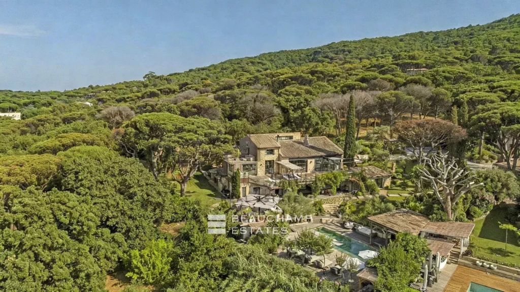 Exceptional Private Estate at the Gateway to Saint-Tropez