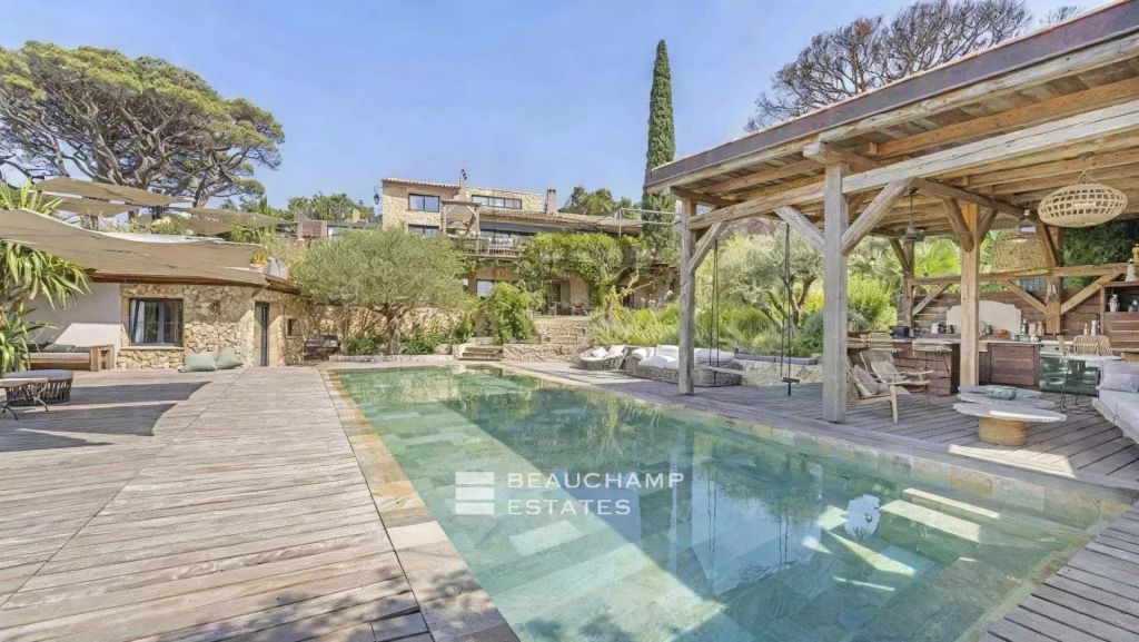 Exceptional Private Estate at the Gateway to Saint-Tropez