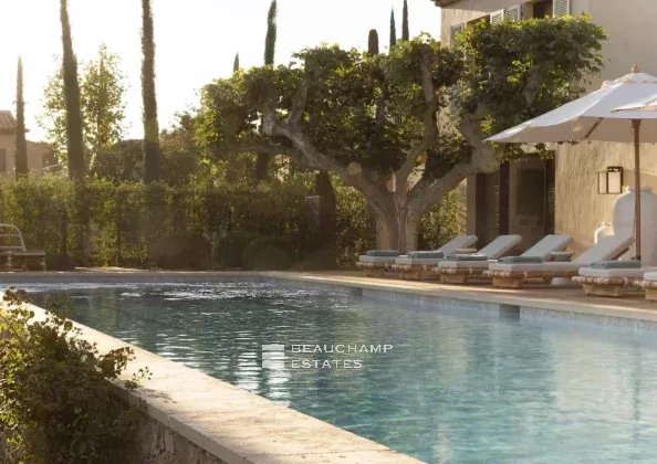 Exceptional Provençal Estate Just 5 Minutes from Saint-Tropez Center