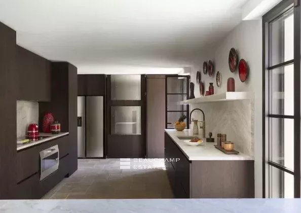 Exceptional Provençal Estate Just 5 Minutes from Saint-Tropez Center