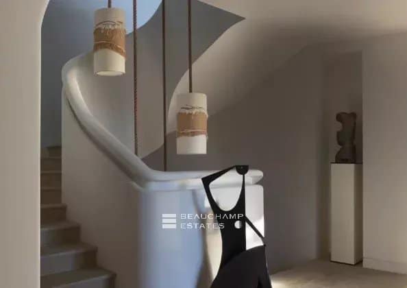 Exceptional Provençal Estate Just 5 Minutes from Saint-Tropez Center