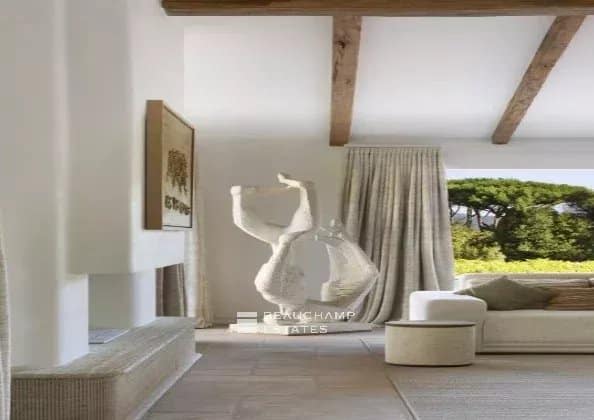 Exceptional Provençal Estate Just 5 Minutes from Saint-Tropez Center