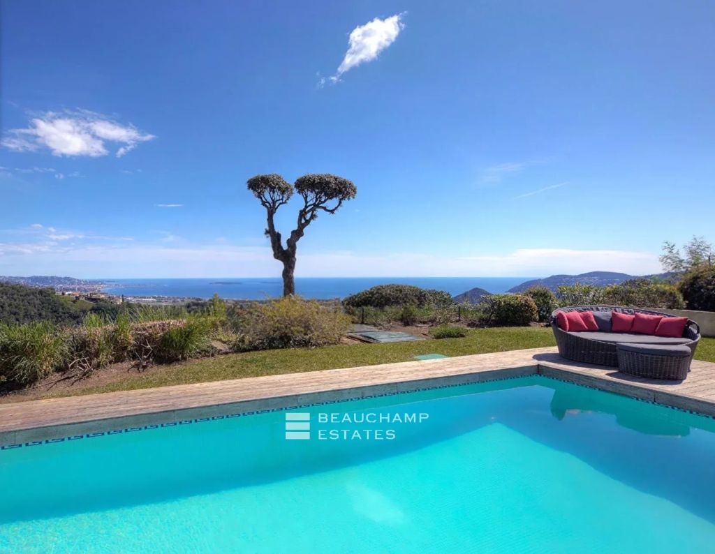 EXCEPTIONAL RESIDENCE WITH BREATHTAKING SEA VIEW