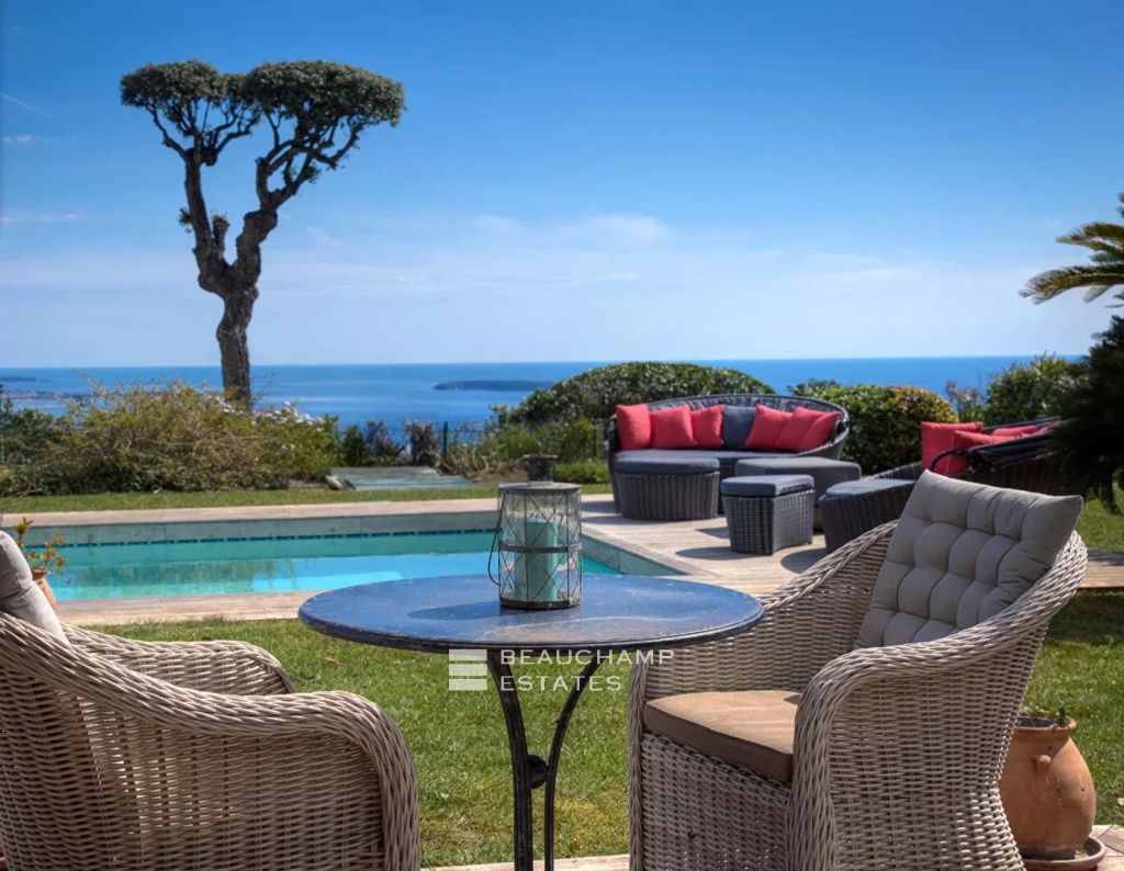 EXCEPTIONAL RESIDENCE WITH BREATHTAKING SEA VIEW