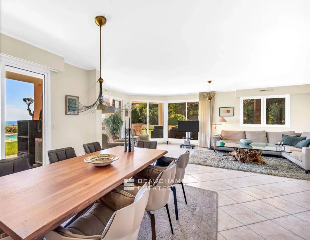 EXCEPTIONAL RESIDENCE WITH BREATHTAKING SEA VIEW