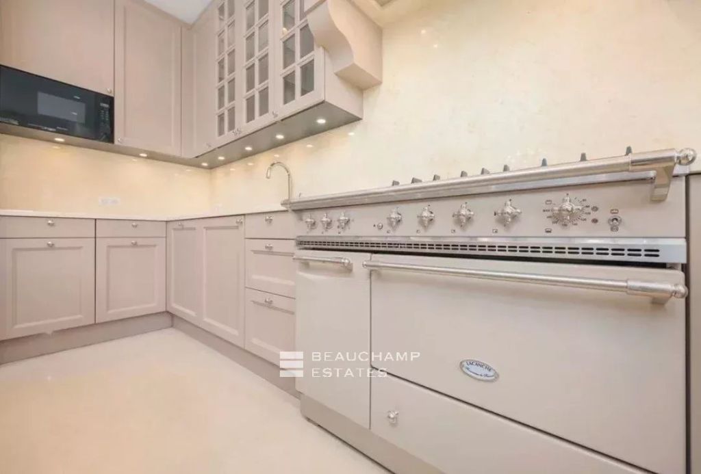 Exceptional Restored Bastide in the Grasse Countryside