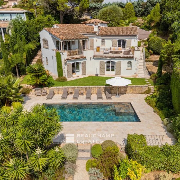 Villa d’Exception avec Vue Mer Panoramique