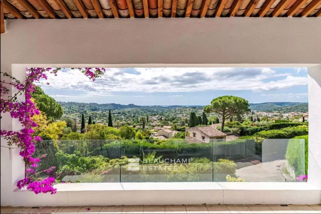 Exceptional Seaviews – 5-Bedroom Villa