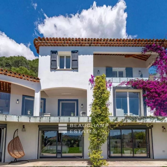 Villa rénovée – vue panoramique mer