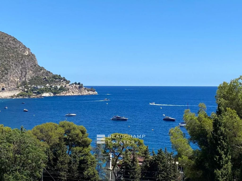 Exceptional Villa with Panoramic Views – Near Monaco