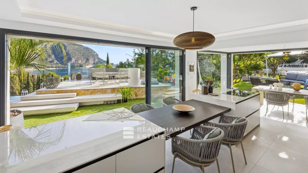 Contemporary 4-Bedroom Villa with Panoramic Sea View – Èze