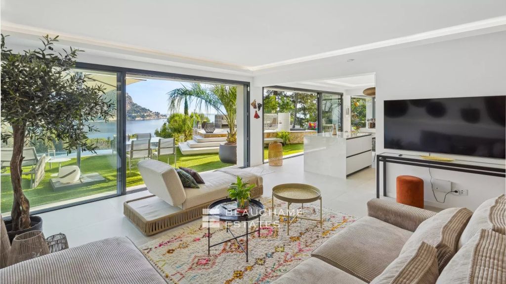 Contemporary 4-Bedroom Villa with Panoramic Sea View – Èze