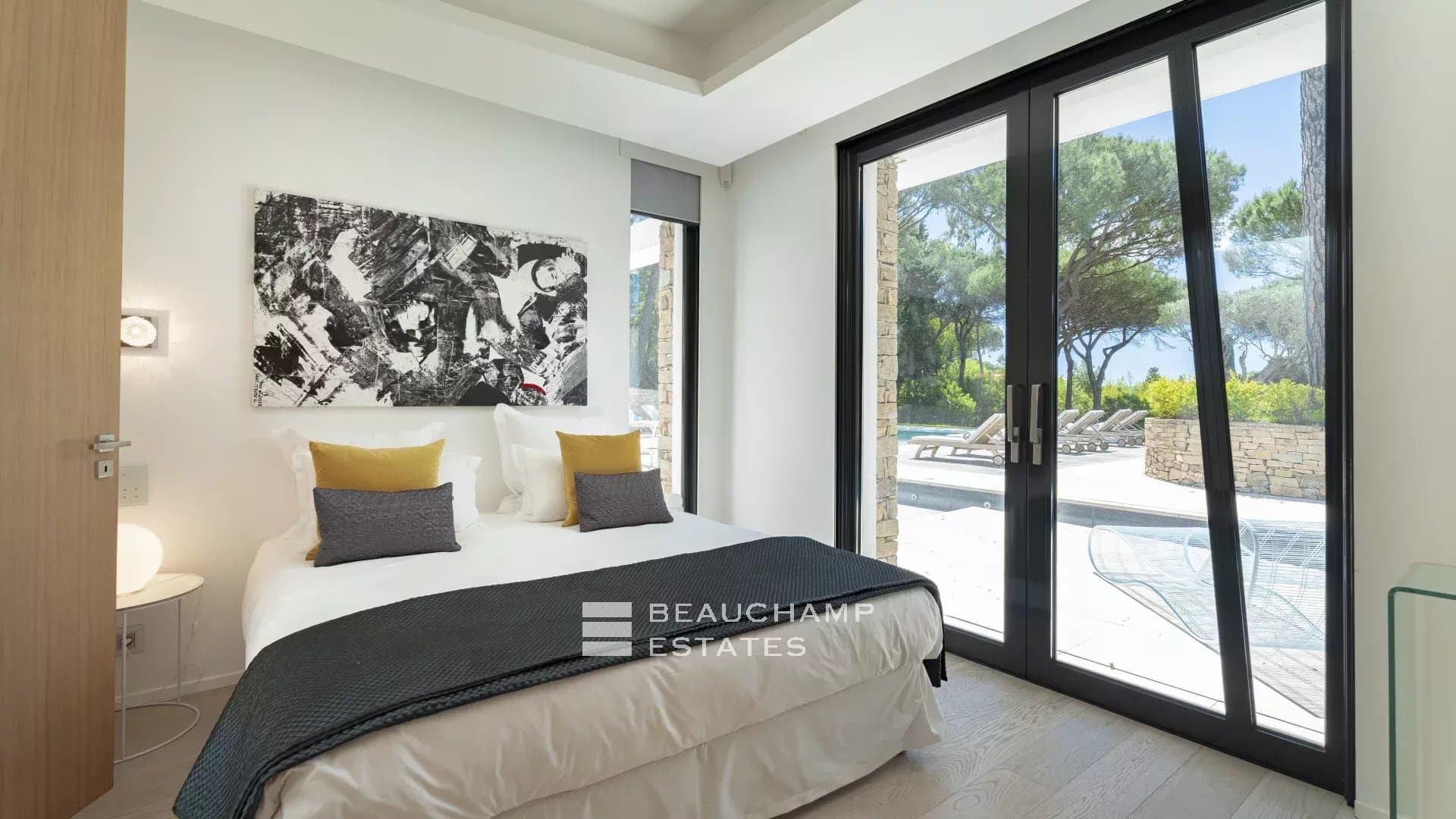 Exclusive luxury domain 8 bedrooms in Cap Tahiti, Pampelonne Exclusive luxury domain 8 bedrooms in Cap Tahiti, Pampelonne