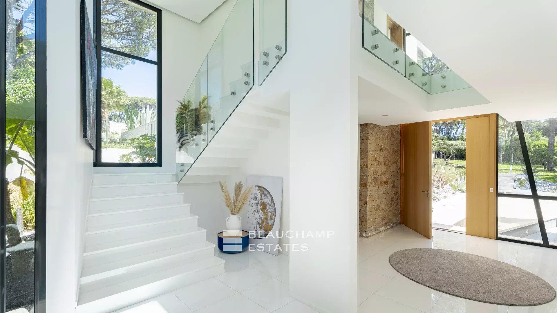 Exclusive luxury domain 8 bedrooms in Cap Tahiti, Pampelonne Exclusive luxury domain 8 bedrooms in Cap Tahiti, Pampelonne