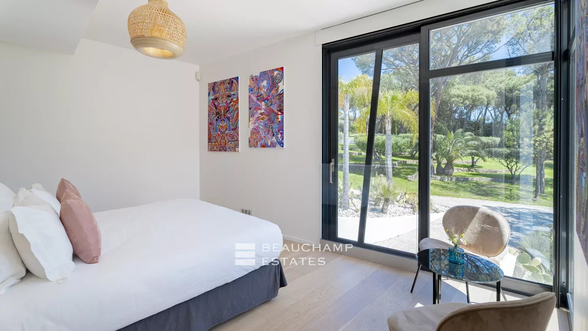 Exclusive luxury domain 8 bedrooms in Cap Tahiti, Pampelonne Exclusive luxury domain 8 bedrooms in Cap Tahiti, Pampelonne