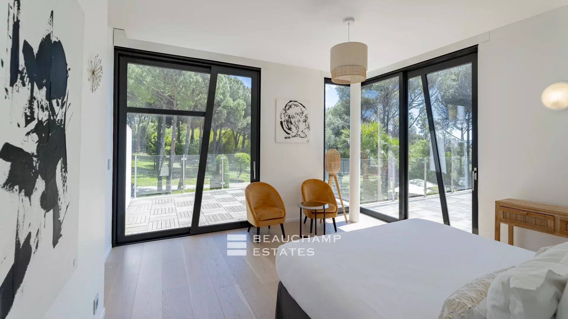 Exclusive luxury domain 8 bedrooms in Cap Tahiti, Pampelonne Exclusive luxury domain 8 bedrooms in Cap Tahiti, Pampelonne