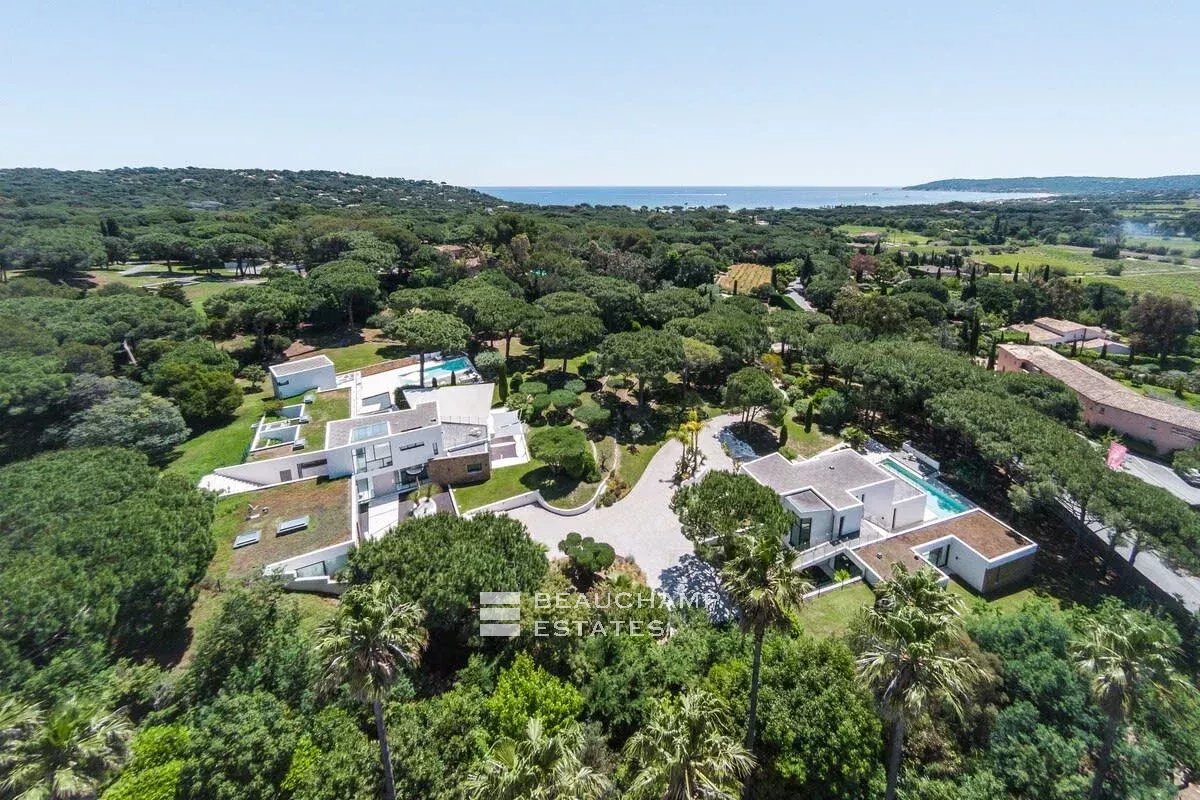 Exclusive luxury domain 8 bedrooms in Cap Tahiti, Pampelonne Exclusive luxury domain 8 bedrooms in Cap Tahiti, Pampelonne