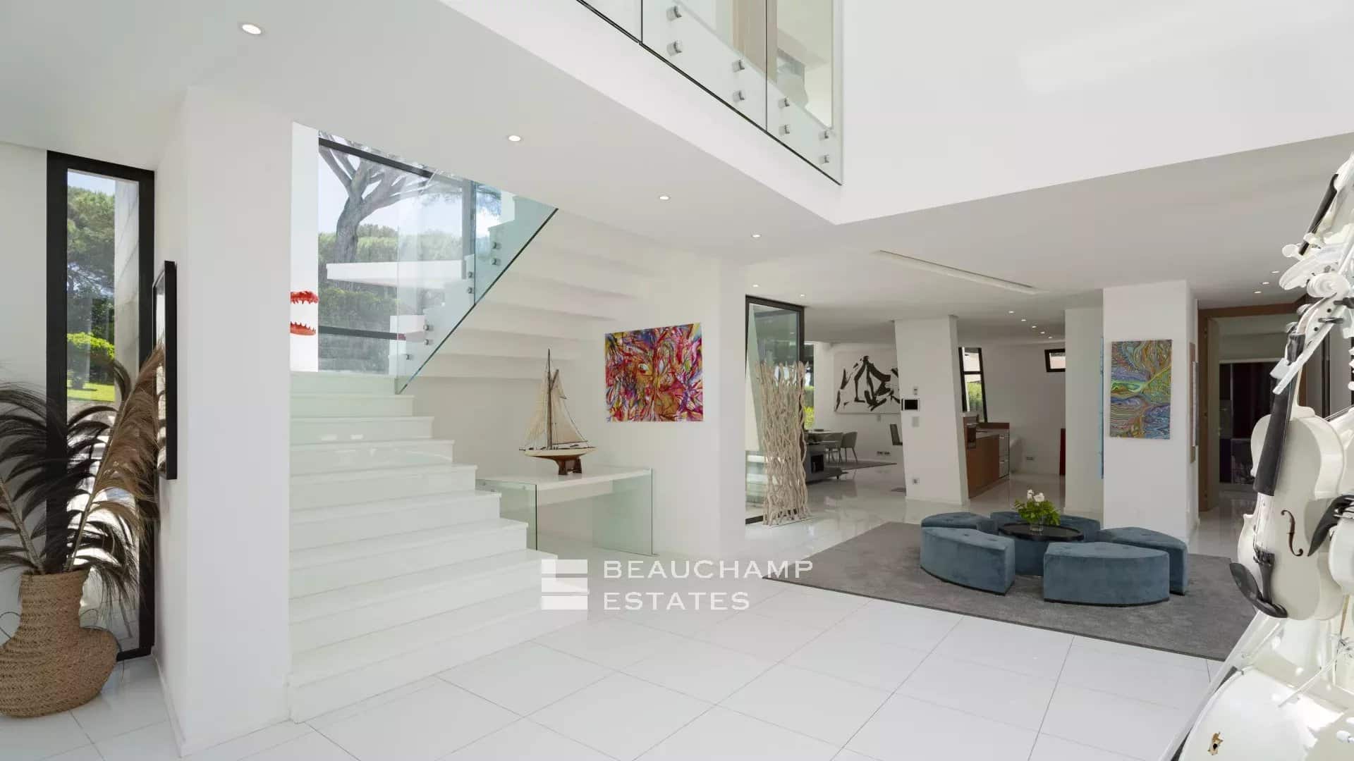 Exclusive luxury domain 8 bedrooms in Cap Tahiti, Pampelonne Exclusive luxury domain 8 bedrooms in Cap Tahiti, Pampelonne