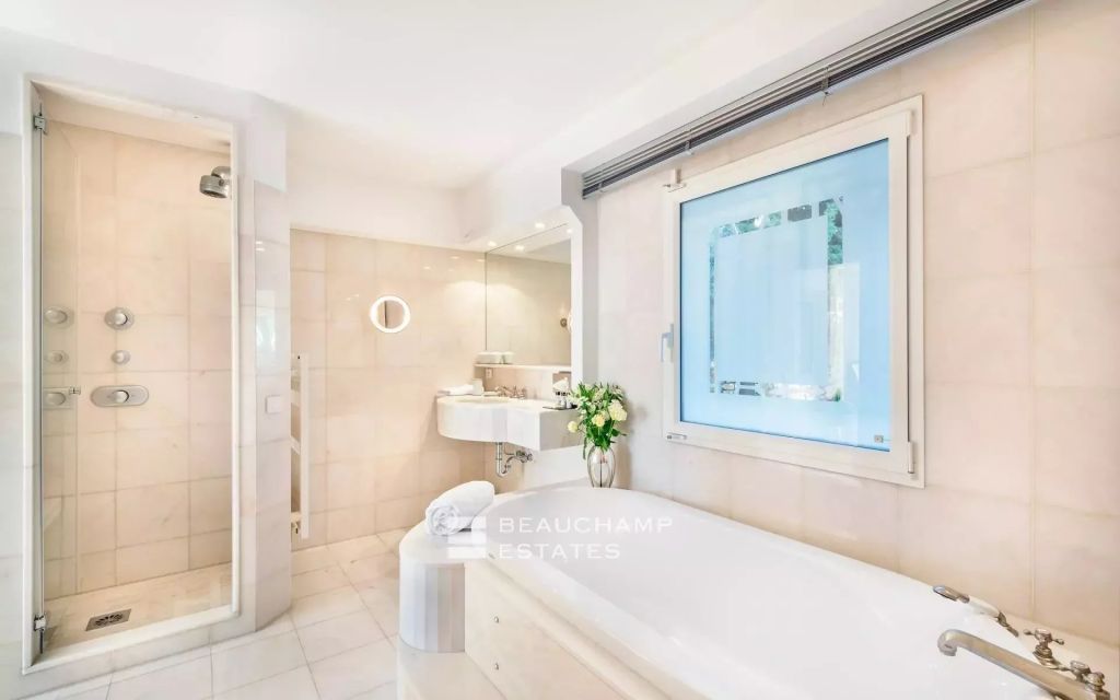 Fantastic classic villa in Cap d’Ail