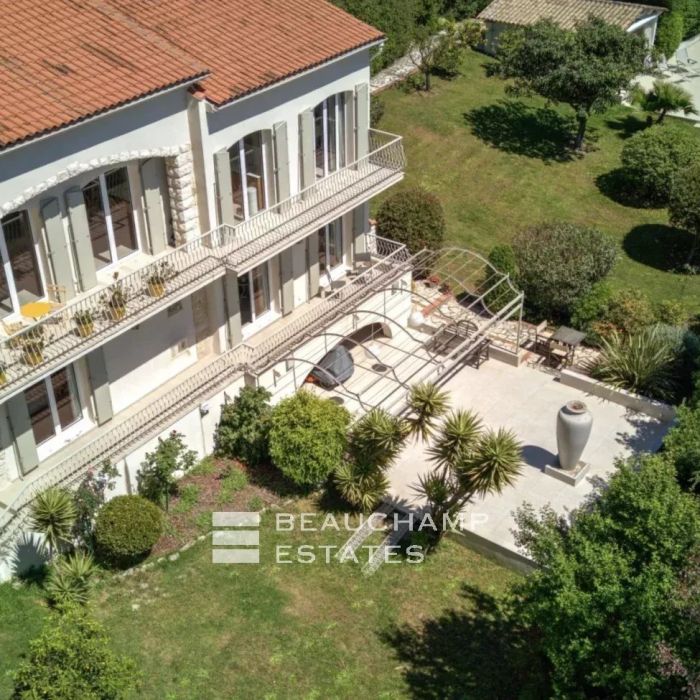 Villa 5 chambres néo-provençale avec vue mer – Mougins