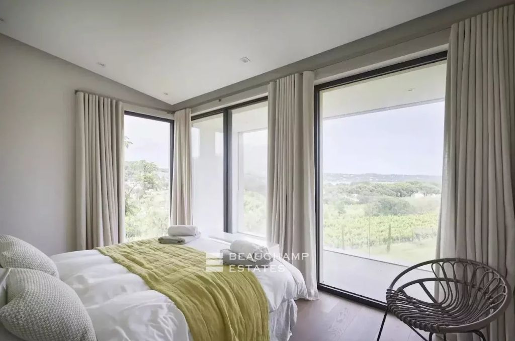 For sale in Saint-Tropez – Stunning architect-designed home with sea view.