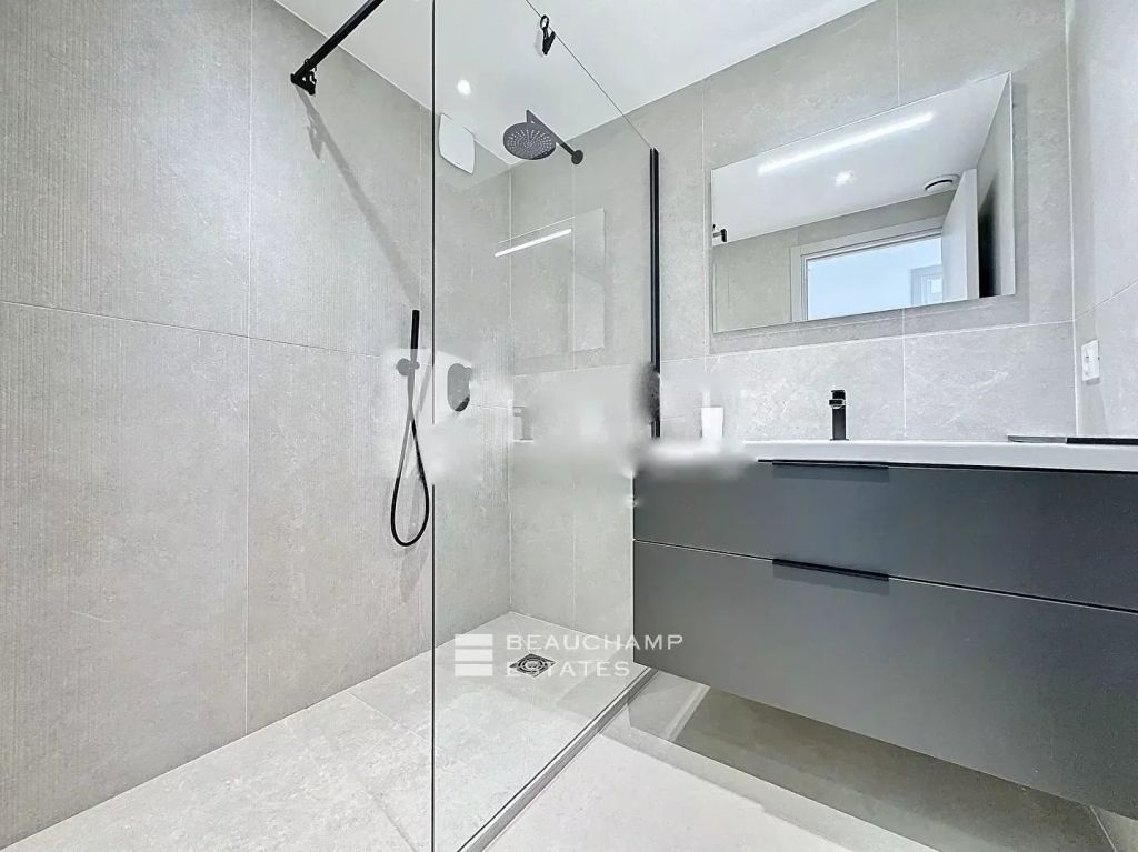 Grand 3 pièces rénové – Vue mer panoramique