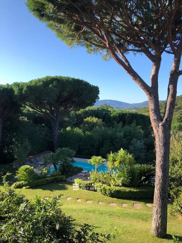 GRIMAUD – EXTRAORDINARY LUMINOUS AND ELEGANT PROVENCALE HOME NESTLED IN TOTAL PRIVACY