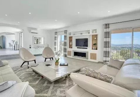 GULF OF SAINT TROPEZ – GRIMAUD – PRIVATE DOMAIN – SEA VIEW