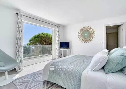 GULF OF SAINT TROPEZ – GRIMAUD – PRIVATE DOMAIN – SEA VIEW