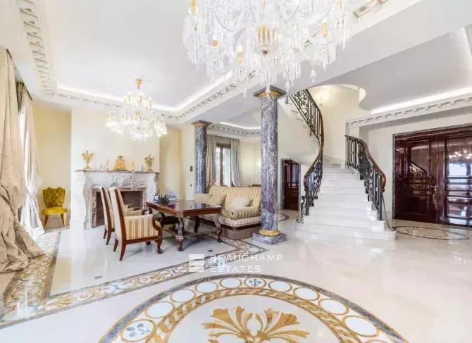 Historical seafront villa Belle Epoque