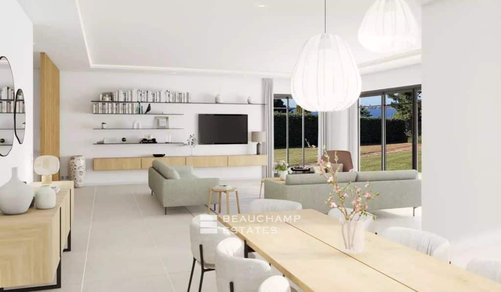 INCREDIBLE WATERFRONT PROPERTY FOR SALE IN RAMATUELLE