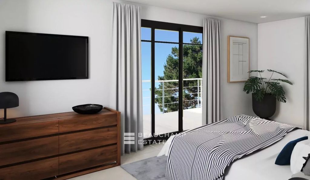 INCREDIBLE WATERFRONT PROPERTY FOR SALE IN RAMATUELLE