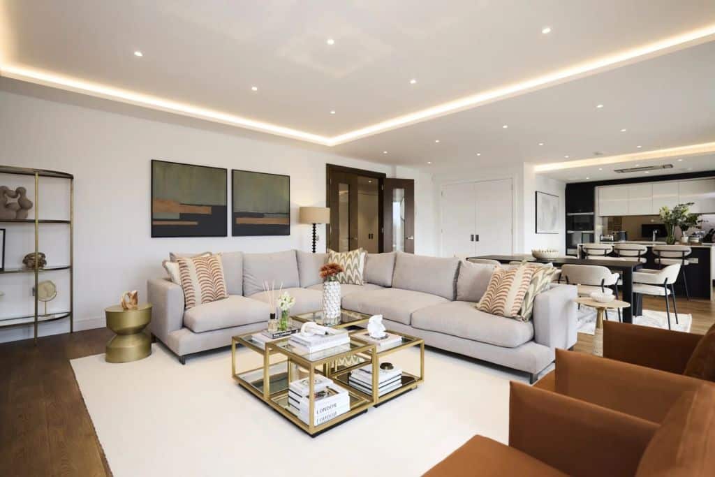 Interior designed, three bedroom apartment with superb views and concierge in Notting Hill.
