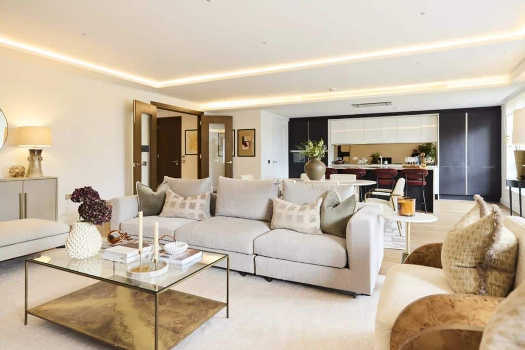 Interior designed, three bedroom apartment with superb views and concierge in Notting Hill.