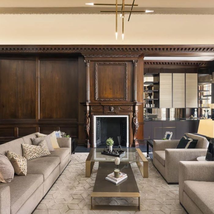 Lateral First Floor Apartment with Wraparound Balcony, Mayfair