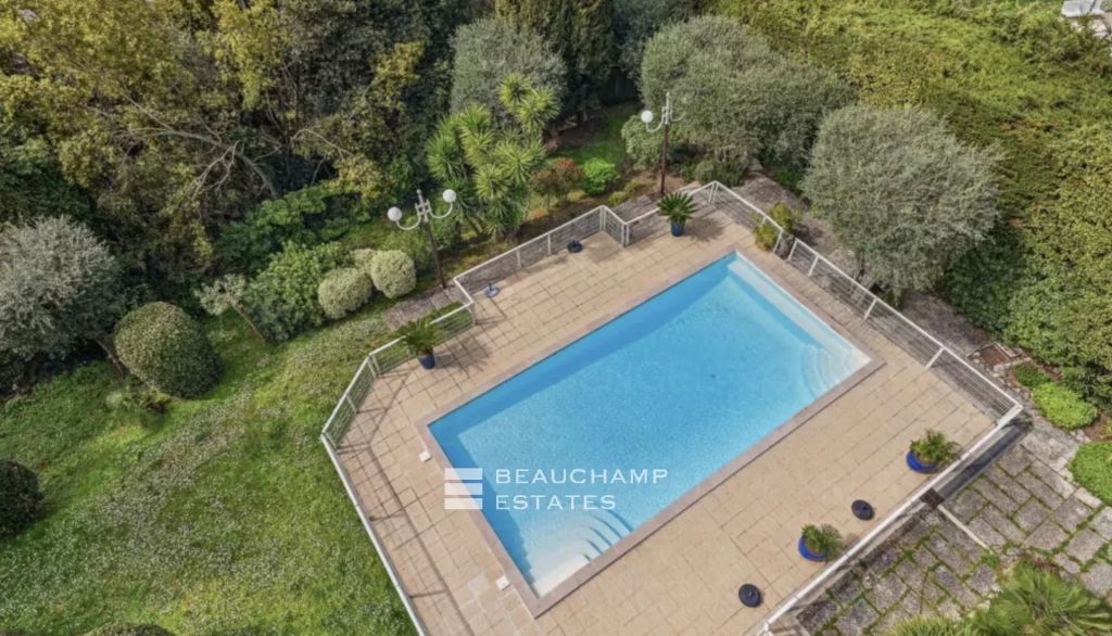 Le Cannet – Superbe appartement au dernier étage