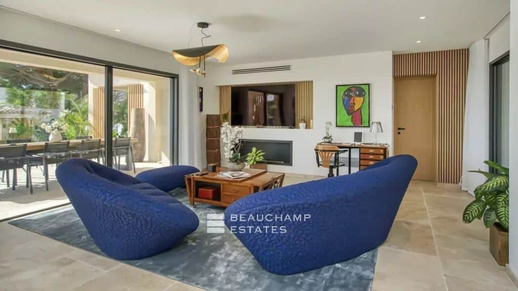 Luxurious villa walking distance to Pampelonne beach and Club 55