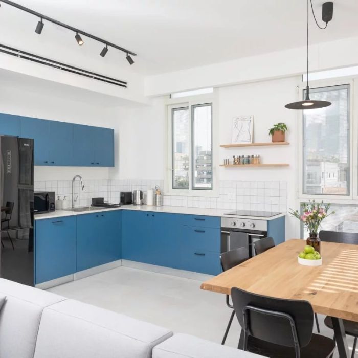 Luxury Apartment for Rent Close to the Carmel Market