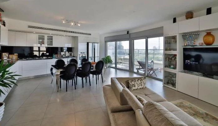 Luxury Apartment in Ramat Aviv