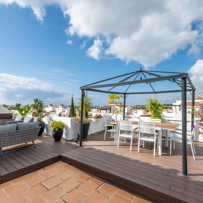 Luxury Duplex Penthouse with Panoramic Views